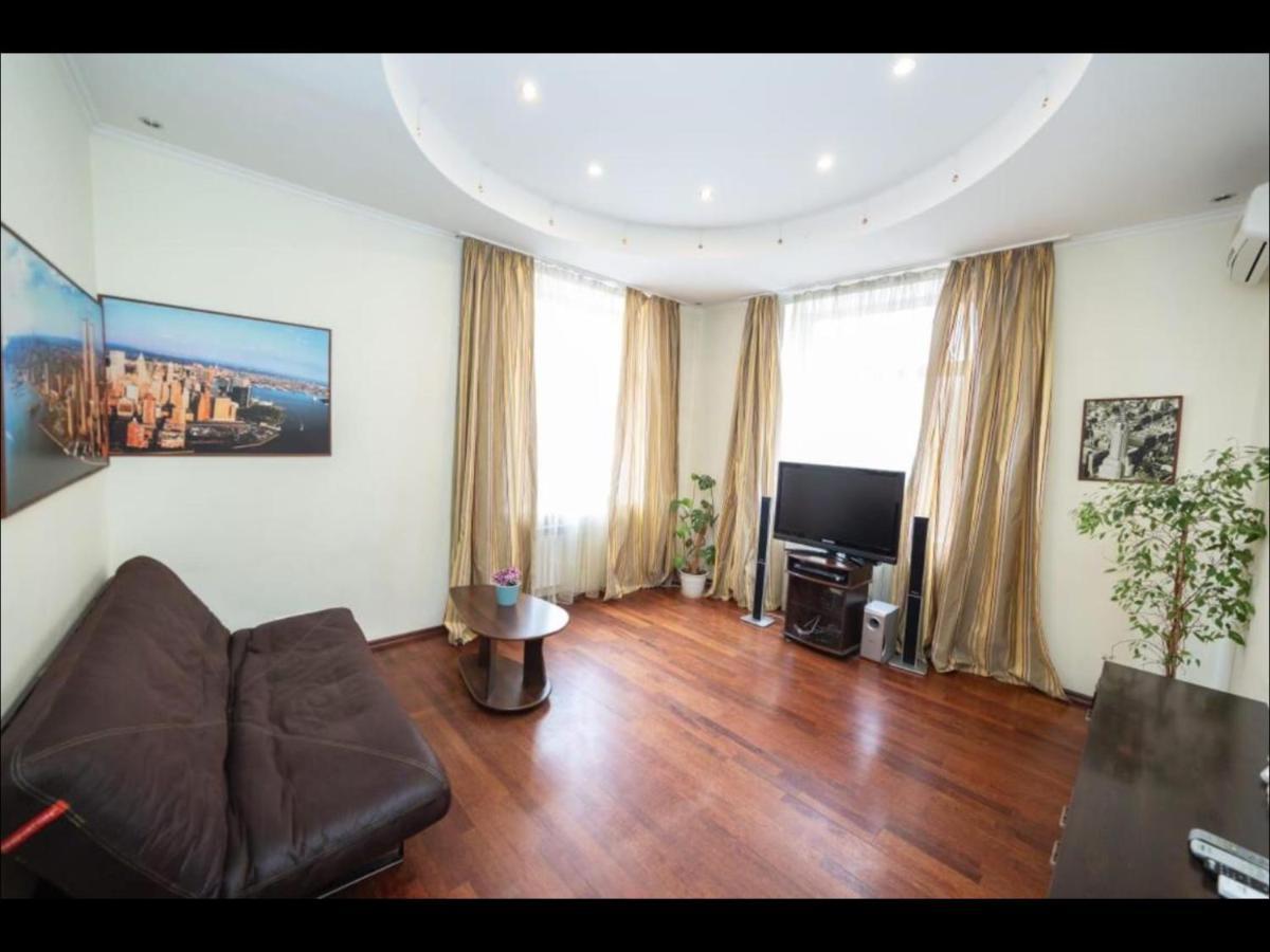 Kievapart Apartment Bagian luar foto